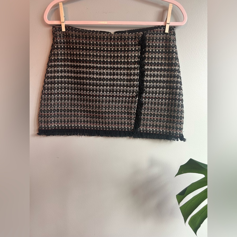 NWT ZARA Trafaluc collection  - Chic Black and White Tweed Skirt size medium
